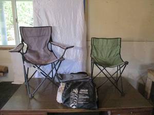 lot 79 image: Lot of 31-Coleman Queen Air Mattress and 2- Foldable Portable Outdoor Camping Game Chairs