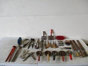 lot 137 image: Lot of various Horse Farrier Trimming Tools Equipment Supplies.