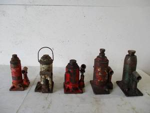 lot 161 image: Lot of 5 Various Hydraulic Jacks.