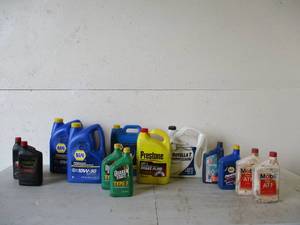 lot 164 image: Lot of Various Engine Oil Containers (all Full).