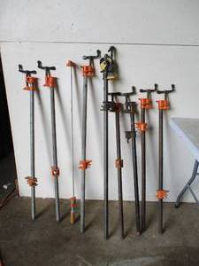 lot 166 image: Lot of various Wood Clamps for carpentry, woodworking.