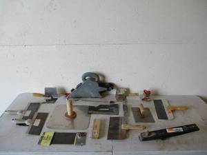 lot 175 image: Lot of various Sheet Rock Taping Tools