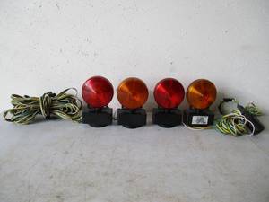 lot 208 image: Lot of Magnetic Towing Lights