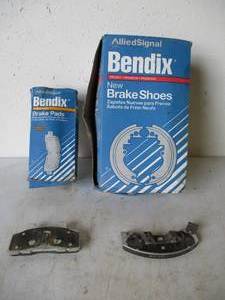 lot 215 image: Lot of Automobile Vehicle Brake Pads. Some in box.