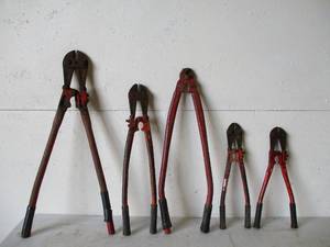lot 217 image: Lot of Bolt Cutters