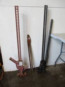lot 222 image: Lot of various CarVehicleTruck Jacks