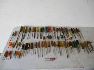 lot 254 image: Lot of various Screwdrivers