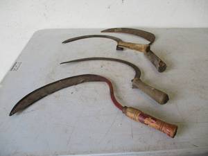 lot 259 image: Lot of Sickles Gardening Hand Tool.