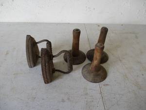lot 260 image: Lot of Hand Scrapers and Sad Irons