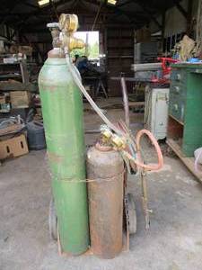 lot 263 image: Lot of Acetylene TorchesTanks for Welding