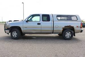 2002 Chevrolet Silverado 1500 LS - 4x4 - 2 OWNER