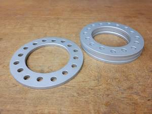 lot 342 image: New Set of (4) Aluminum Wheel Spacers