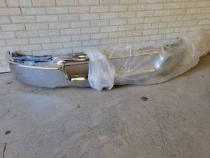 lot 180B image: NOS Genuine FORD Chrome Bumper - Part No. 4L3Z-17757-AA - Fits 2004-2006 FORD F150
