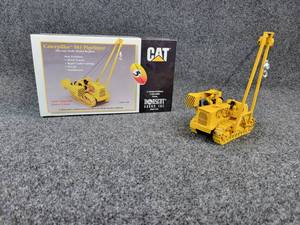 lot 84 image: CONRAD Caterpillar 583 Pipelayer 150 Scale Diecast Model Part No. 2874