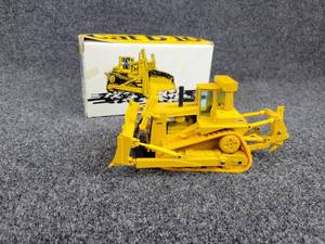 lot 91 image: CONRAD Caterpillar D10 Bulldozer 150 Scale Diecast Model Part No. 2850 - Made in West Germany