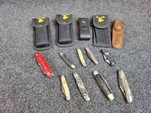 Lot of Vintage & Modern Pocket Knives  Empty Holders