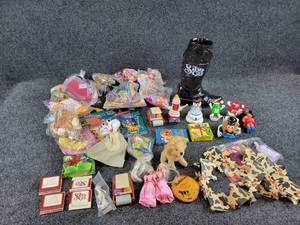 Lot of (25) Assorted McDonalds  Burger King Toys and More - Unopened and Opened