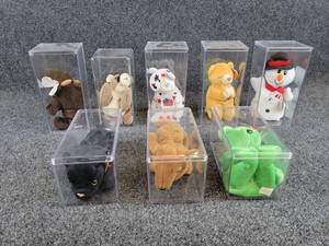 Lot of (8) Vintage TY Beanie Babies in Cases