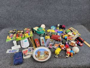 Large Lot of Vintage Toys and Collectibles