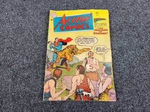 Vintage Comic Book - Action Comics Feb. 201 - Superman 10�