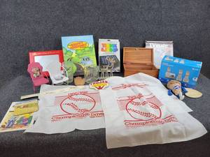Vintage 1987 Twins Homer Hankies, Cordless Phones, Etch a Sketch (stuck) and More