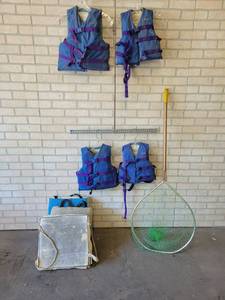 Lot of (4) Childrens Stearns Life Jackets - (2) 30-50LB & (2) 50-90LB, Fishing Net and (2) Float Cushions