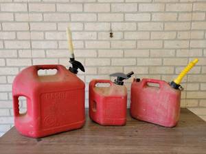 Lot of (3) Gas Cans - 5 Gallon, 2.5 Gallon and 2 Gallon