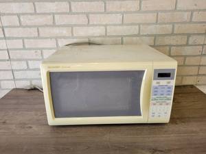 Sharp Carousel Microwave Oven - Model R320DQ - Tested and Works