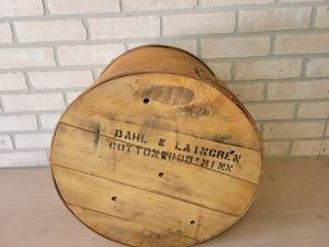 Vintage Round Wood Box - Dahl & Laingren Cottonwood MN - 16 Diameter x 13 Tall