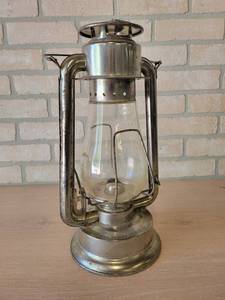 Beautiful DIETZ No. 2 Lamp - Made by Farwell, Ozmun, Kirk & Co. St. Paul MN