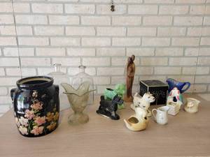 Lot of Assorted Home Dcor
