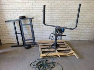Commercial Oscillating Sign Holder - 120Vac - Oscillates about 135° - Tested and Works Well - Includes Platform w Wheels