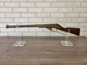 Daisy Model 960 Old Trusty Training Rifle - Works Good - About 29.5 Long