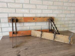 Pair of Antique Shelves w Cast Iron Brackets