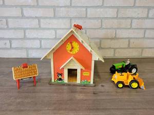 1971 Fisher Price Little People Schoolhouse w Bell