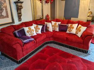 lot 38 image: Ashley Furniture Red Sectional