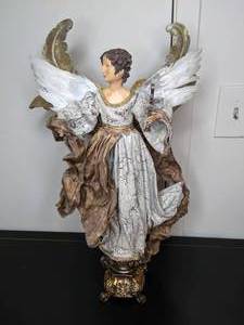 lot 13 image: Gorgeous 24 Angel Statue