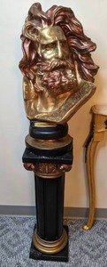 lot 11 image: Vintage Bust of Bearded Man on Pedestal