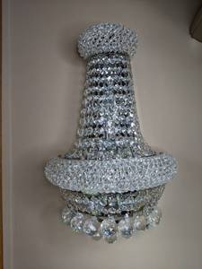 lot 276 image: Elegant Crystal Wall Sconce Finished with Chrome and Clear Crystal Accents