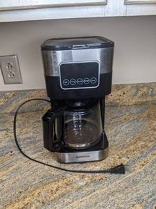 lot 262 image: Shardor 10-Cup Touch-Screen Coffee Maker, Black