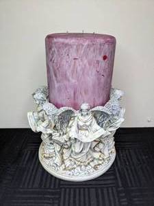 lot 278 image: Decorative Ornate Circle of Angels Pillar Candle Holder and a 3 Wick Pillar Candle
