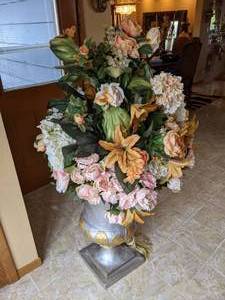 lot 220 image: Artificial Flower Centerpiece Arrangement in Silver Decorative Vase