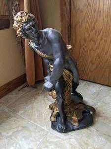 lot 206 image: Greek Roman Sculpture Figurine, Black and Gold