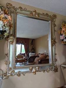 lot 1 image: Vintage Ornate Beveled Two-Toned Mirror