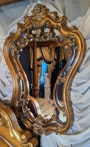 lot 131 image: Resplendent Golden Wall Mirror