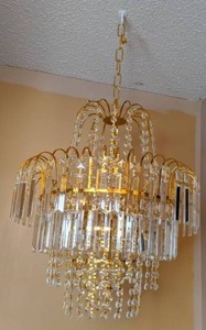 lot 139 image: Sparkling Gold and Crystal Chandelier Decoration