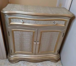 lot 140 image: Gold Alligator Skin Adorned Buffet