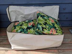 lot 239 image: Set of (3) Patio Lounge Chair Cushions Tropical Theme