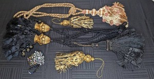 lot 234 image: Beautiful Collection of Drapery Tassel Tie Backs