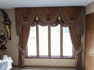 lot 323 image: Draped Elegant Fringe Fabric Waterfall Window Drapery Set with Tassels